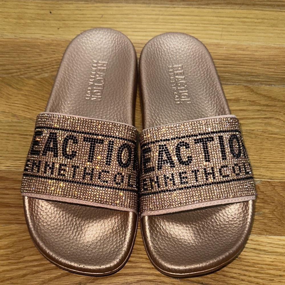 Kenneth Cole Reaction Metallic Slide Sandals